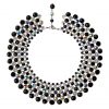 Audrey náhrdelník s krištáľmi čiernej a bielej farby s odleskami sedemradový